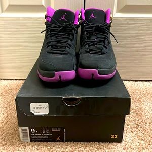 Used Jordan 12 retro GG used twice and boxed selling them because not into  jay